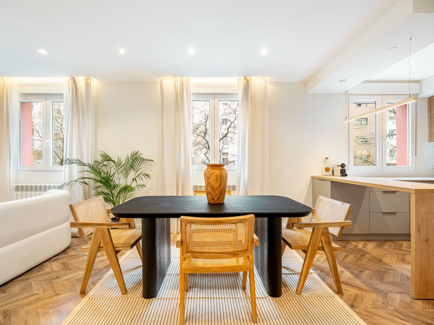 Alcade Sainz De Baranda XL image 1