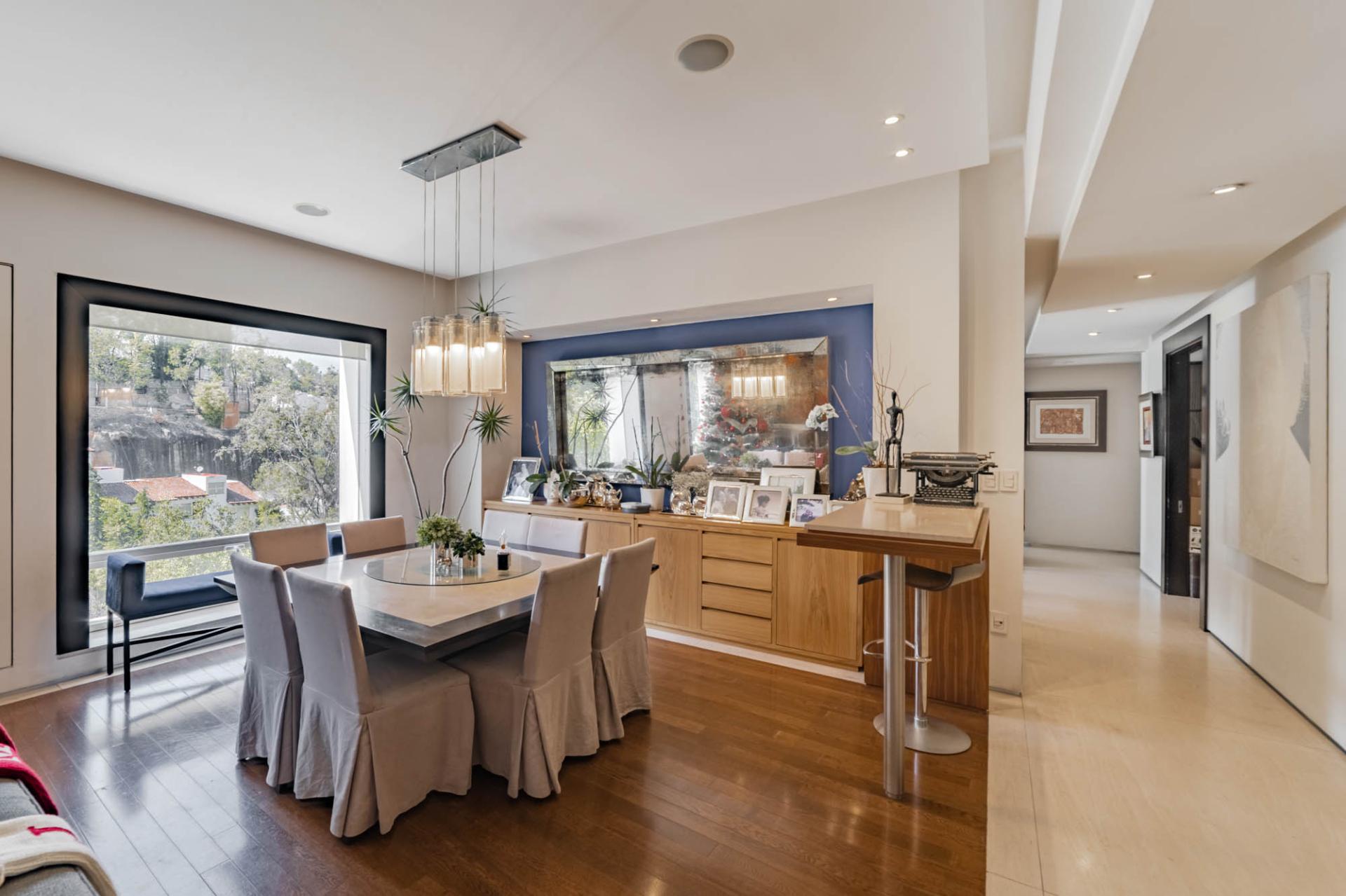 Av. Paseo de la Reforma V