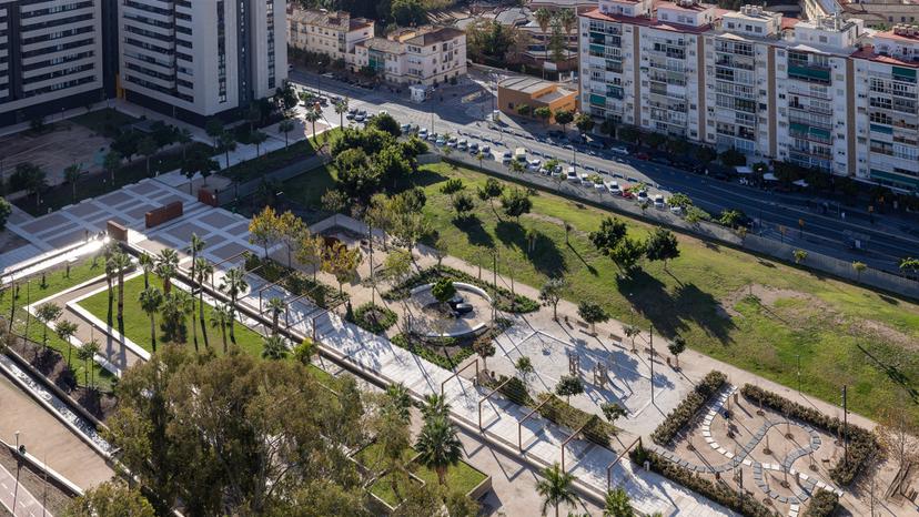 Exclusive Housing in Torre Sur de Martiricos, Málaga image 3