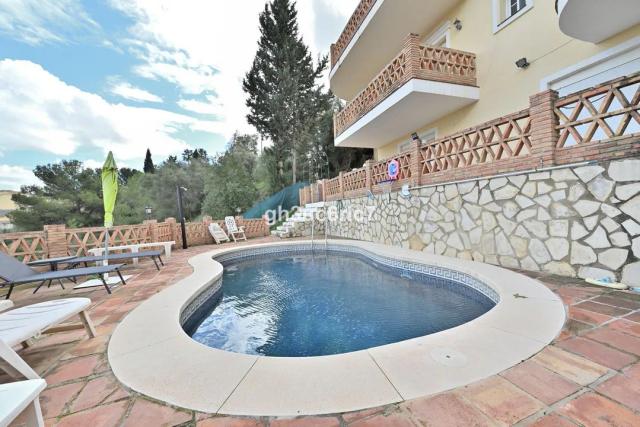 Imagen 5 de 4-bedroom villa with sea views in La Sierrezuela.