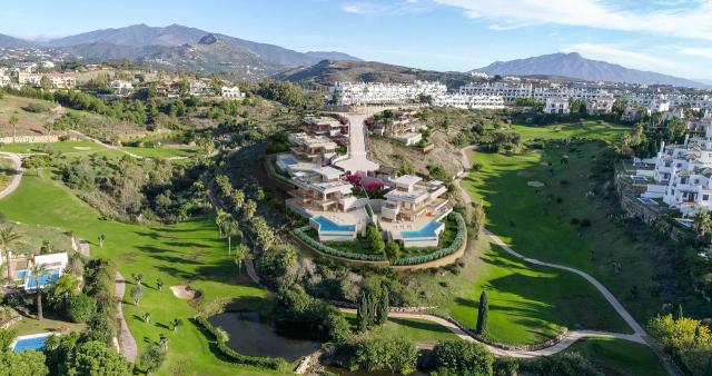 Imagen 2 de Villa 2 en La Resina 6IX: Lujosa villa contemporánea con vistas al amanecer y acceso exclusivo al campo de golf