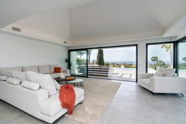 Imagen 2 de Villa with Sea Views in Elvira: Complete Renovation in 2022-2023