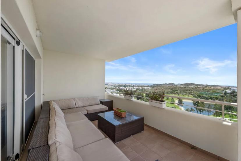 Luxury penthouse in Cerrado del Águila, Mijas Costa image 1