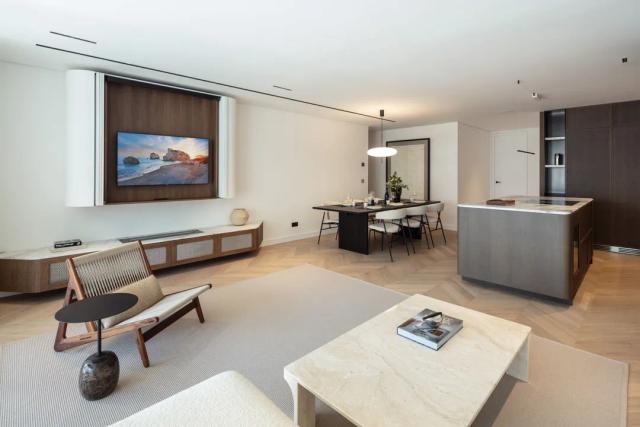 Imagen 5 de Apartamento moderno con vistas al mar en Puente Romano Resort, Marbella