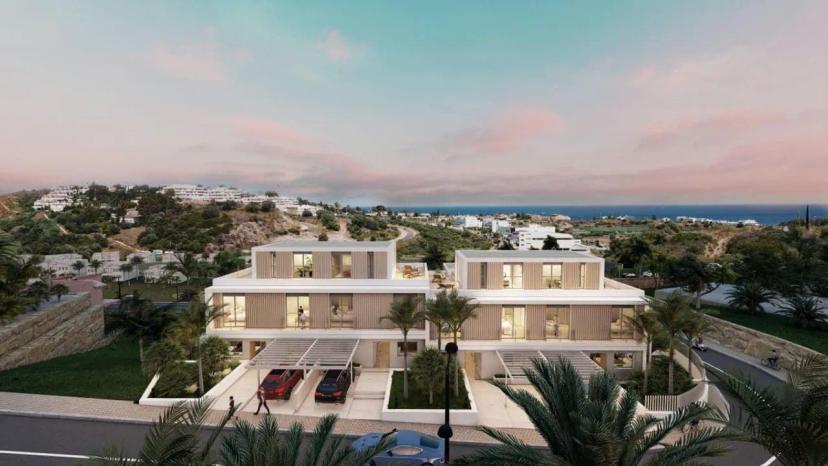 Villas exclusivas con vistas al mar y golf en Estepona image 0