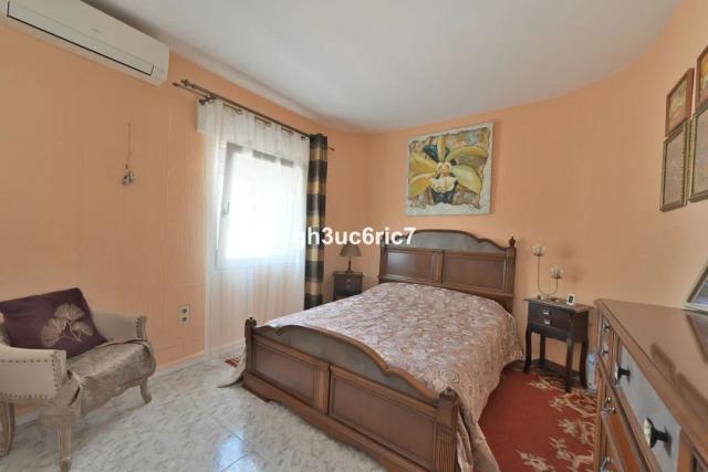 Imagen 4 de Villa de 3 dormitorios cerca de playa en Marbesa, Marbella