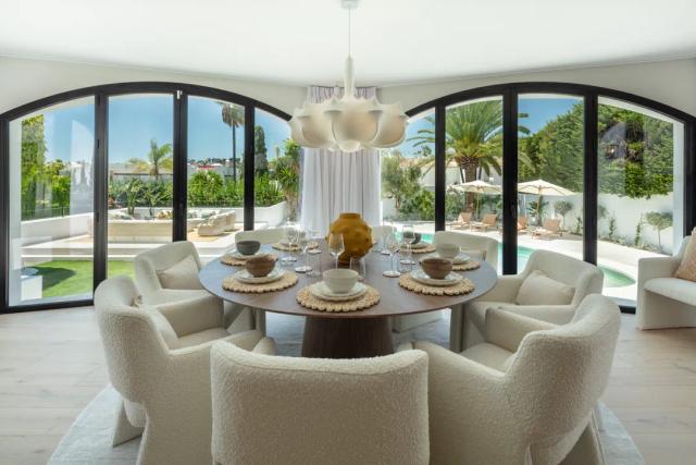 Imagen 5 de Villa de Cúpula con Terrazas y Piscina en Marbella