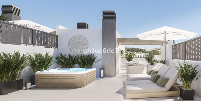 Imagen 2 de Promoción de 6 casas adosadas de lujo en La Cala de Mijas con vistas al mar, jardín privado, piscina y solarium con jacuzzi