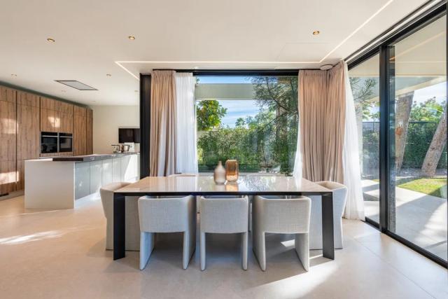 Imagen 4 de Villa contemporánea en la Milla de Oro de Marbella