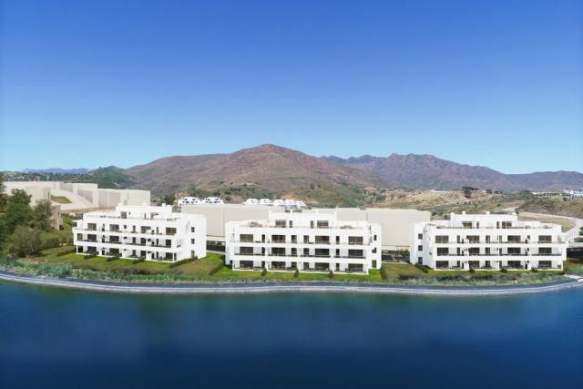 Imagen 4 de "Solana Village - La Cala Golf Resort" se traduce al inglés como "Solana Village - La Cala Golf Resort." El título es el mismo en ambos idiomas.