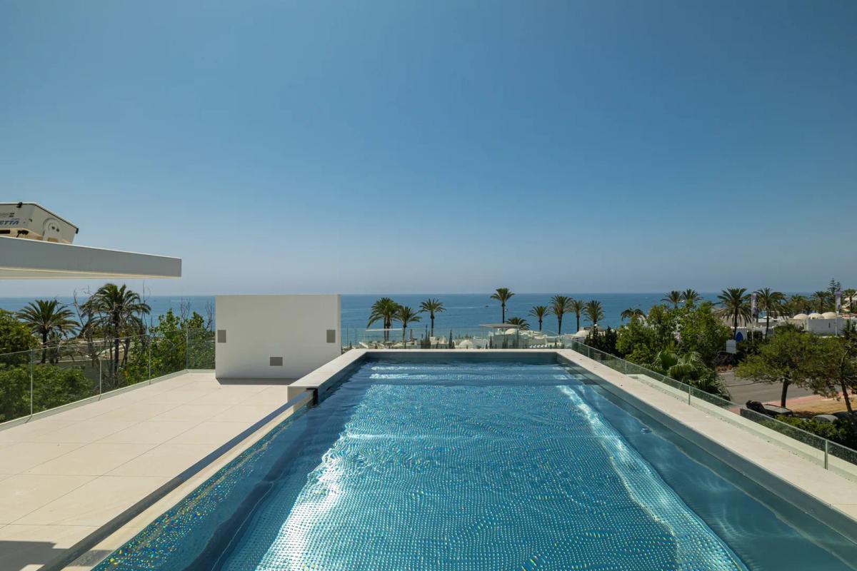 Imagen 1 de Luxury villa with private pool in the Golden Mile