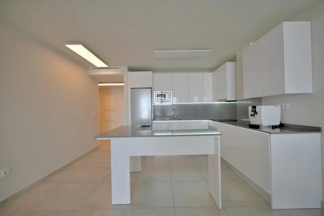 Imagen 3 de Luxury 3-Bedroom Apartment in La Cala de Mijas