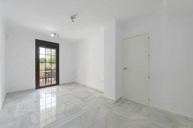 Imagen 4 de Moderno Apartamento en Planta Baja Junto al Golf