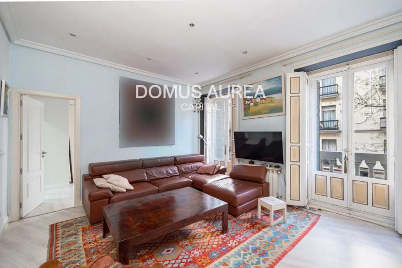 Spacious Renovated Apartment with Balconies in Trafalgar image 1