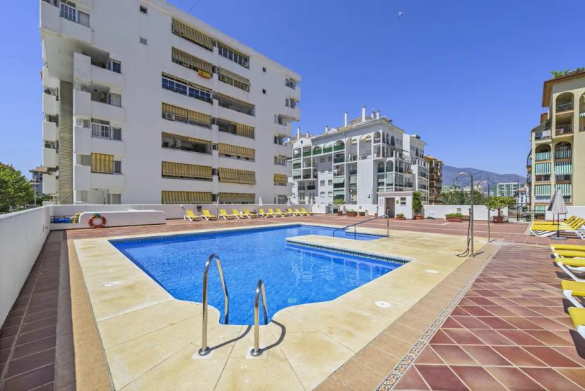 Corner Apartment Renovated in Fuengirola image 0