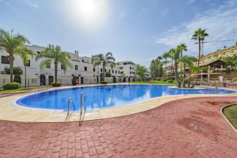 Apartment with Terrace and Views in La Cala de Mijas image 0