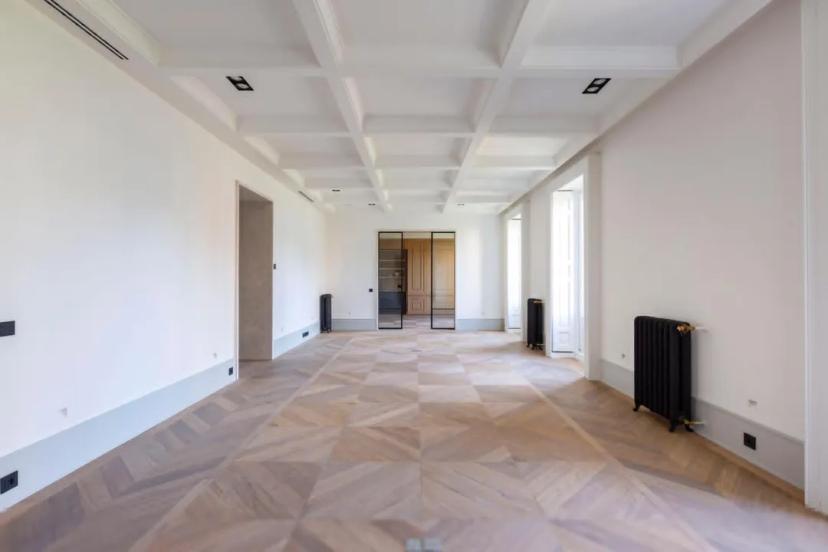 Exclusive Designer Apartment in the Golden Mile, Salamanca District image 2