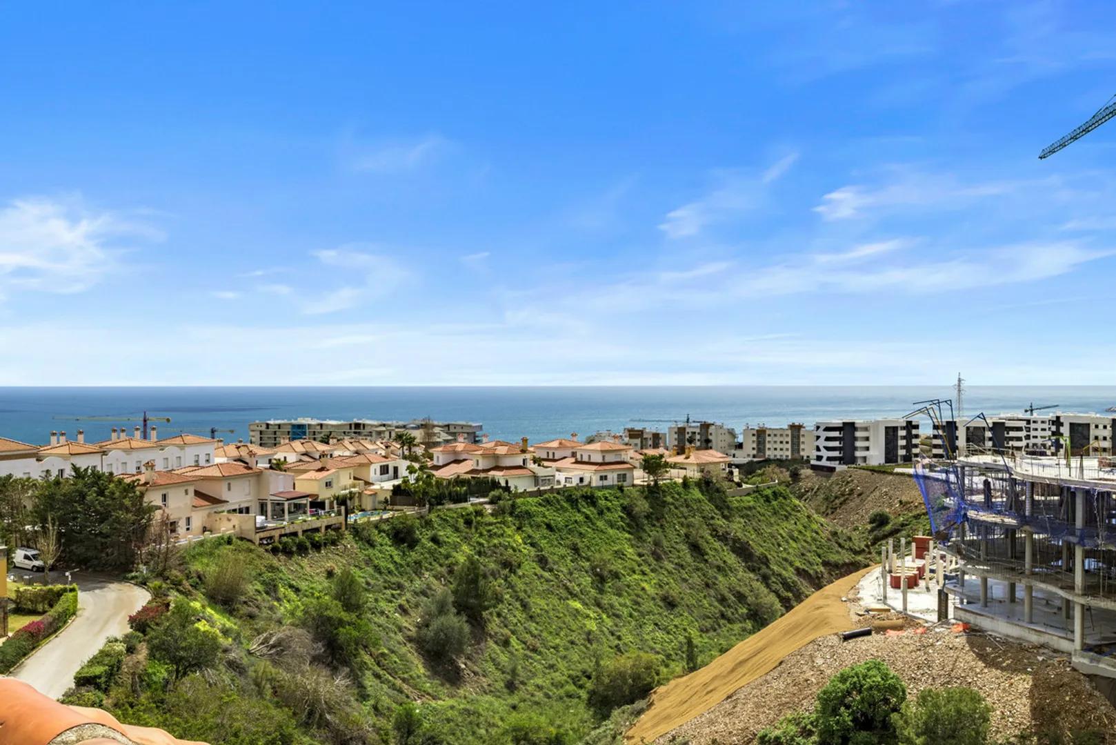 Exclusive Renovated Penthouse with Views in Reserva del Higuerón