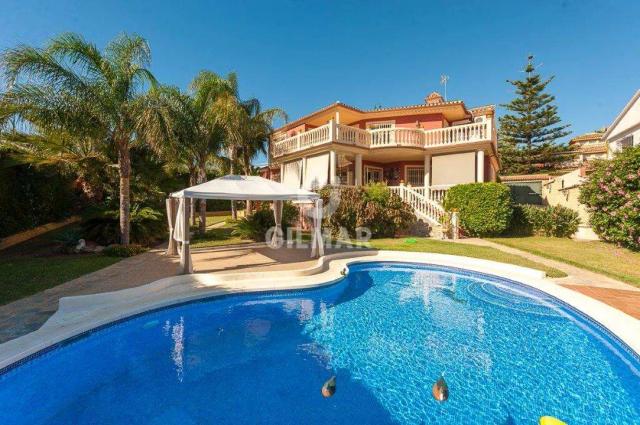 Imagen 5 de Luxury villa in Playamar 350m from the sea