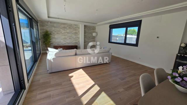 Imagen 5 de Modern Chalet with Pool in Majadahonda