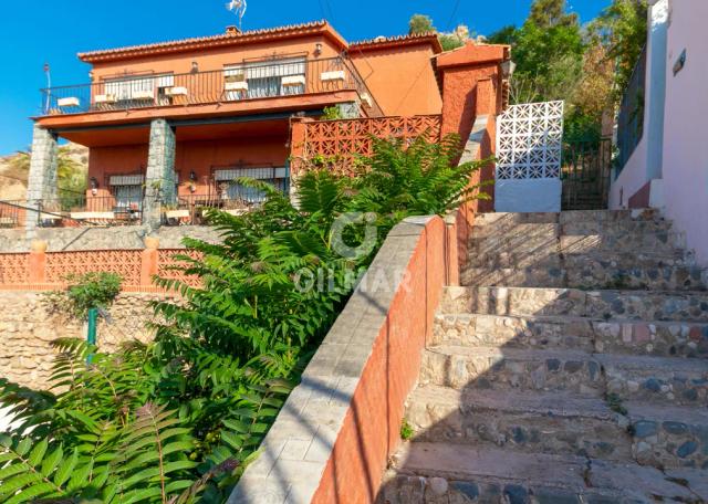 Imagen 4 de Independent Chalet with Sea Views in Pedregalejo