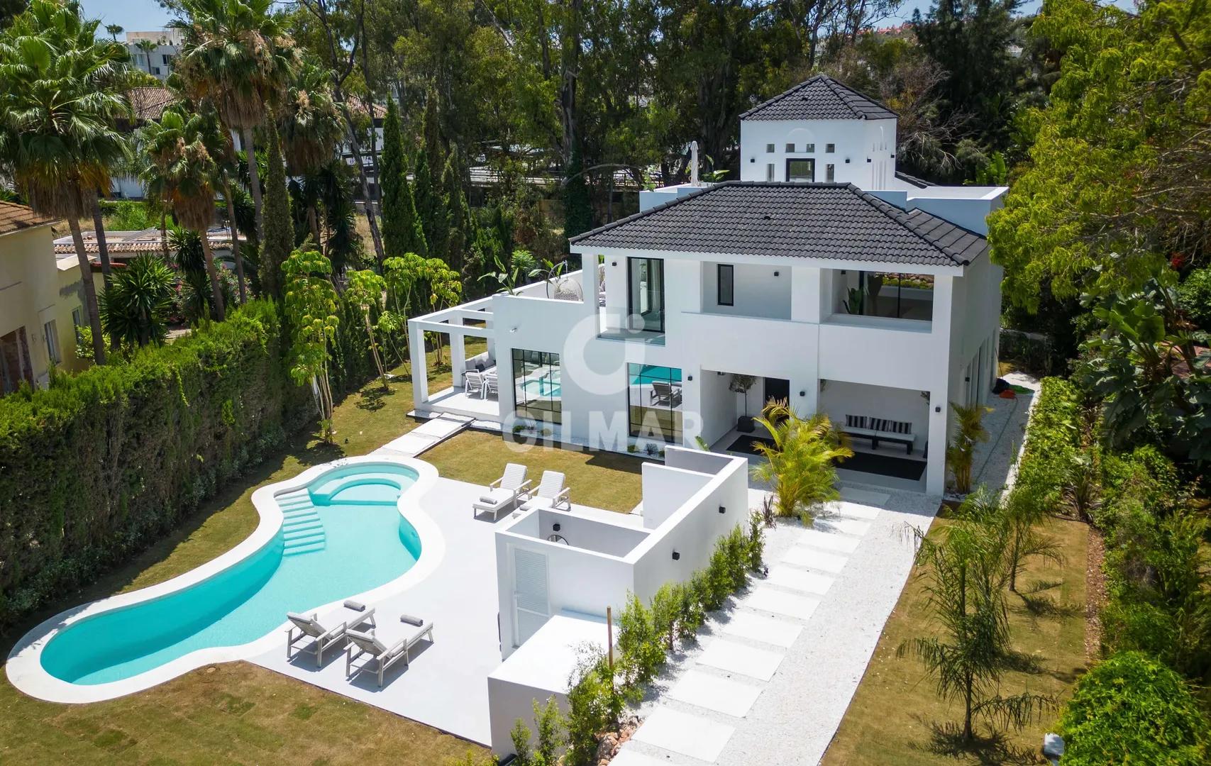 Villa de Lujo en Marbella con Vistas y Listo para Habitar