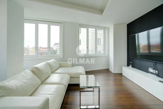 Imagen 2 de Exclusive Housing on Gran Vía: Luxury and Panoramic Views