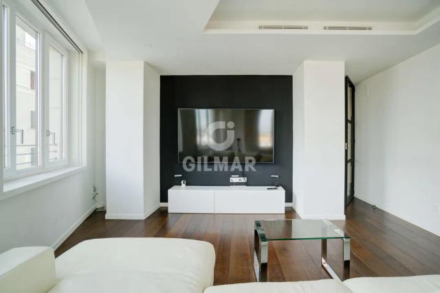 Imagen 5 de Exclusive Housing on Gran Vía: Luxury and Panoramic Views