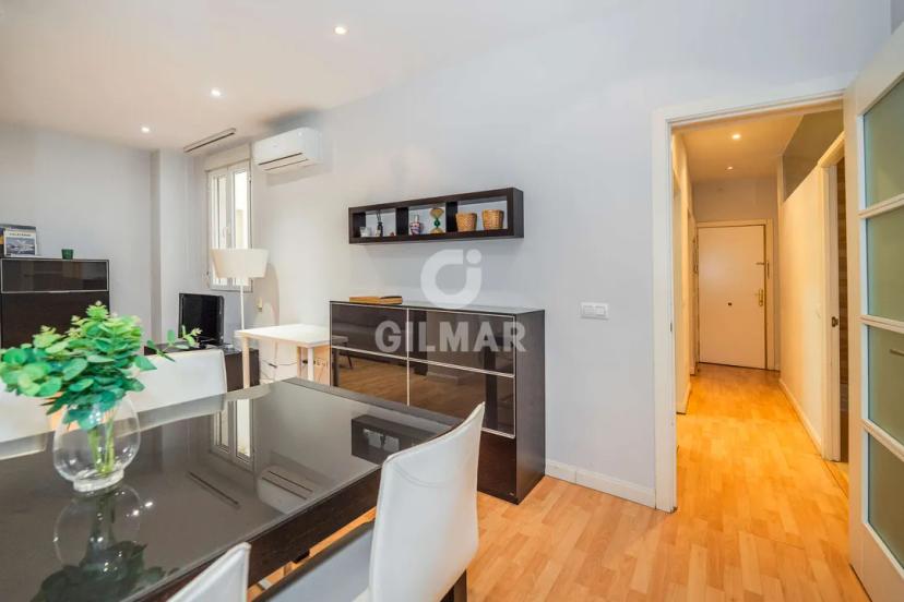 Cozy 1-bedroom apartment in Salamanca, ideal investment image 2