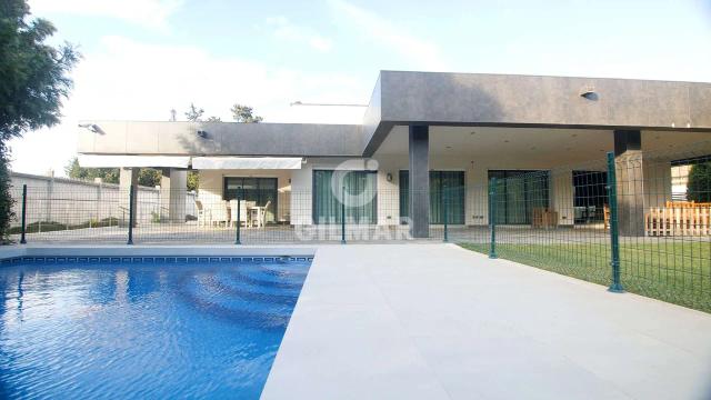 Imagen 2 de Modern Chalet with Large Garden and Pool in Jerez