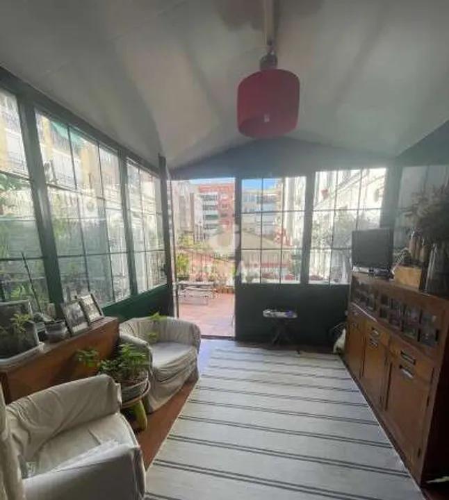 Amplia Vivienda Segregada con Terraza en Recoletos image 0