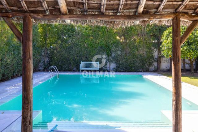 Imagen 2 de Exclusive Independent Chalet in Jerez de la Frontera