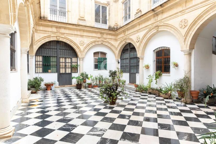 Unique Apartment in the Center of Jerez image 0