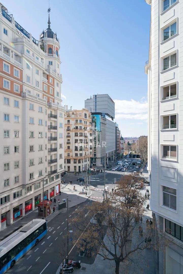 Reformable Apartment in Argüelles with Balconies