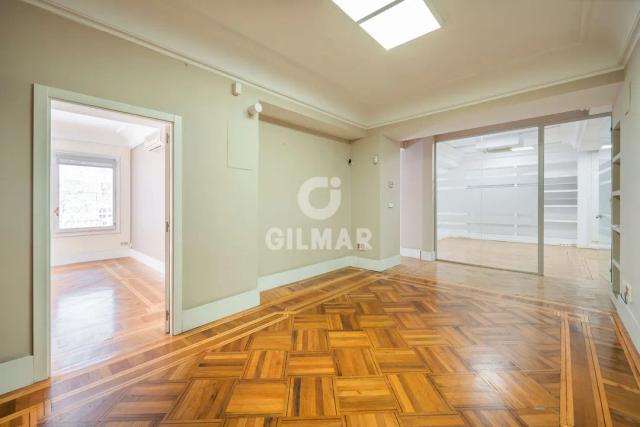 Imagen 3 de Bright Apartment of 459 m² in Almagro with 7 Bedrooms