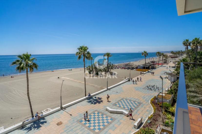 Spectacular Apartment Facing the Sea in Estepona image 2