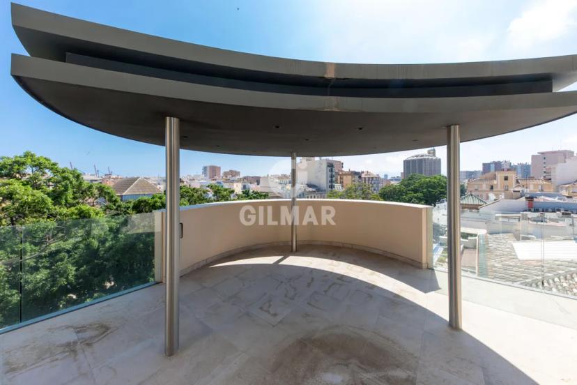 Luxury Penthouse in the Heart of Málaga image 2