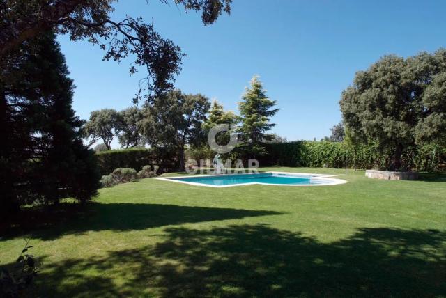 Imagen 2 de Exclusive Family Villa in Ciudalcampo with 360º Views