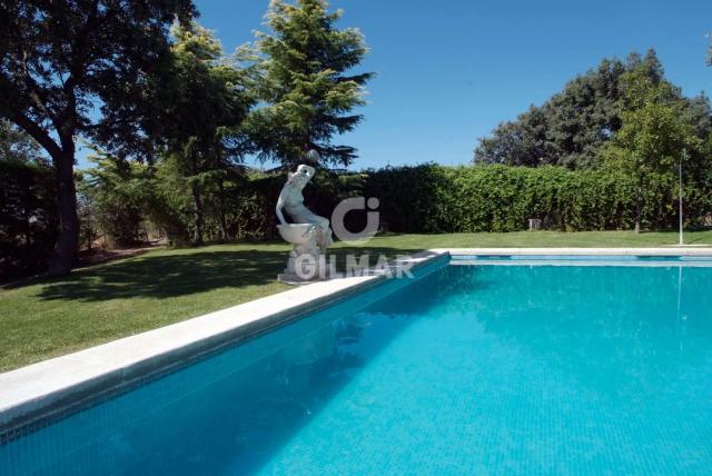 Imagen 3 de Exclusive Family Villa in Ciudalcampo with 360º Views