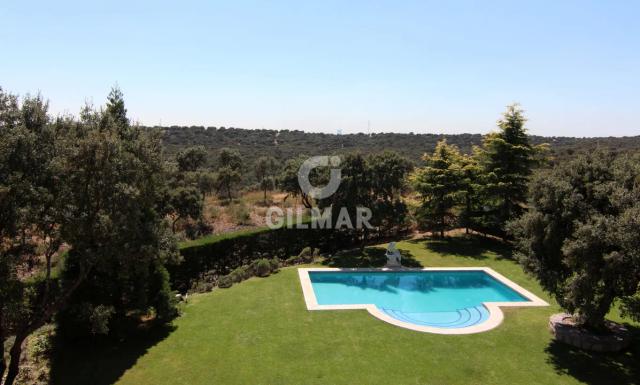 Imagen 4 de Exclusive Family Villa in Ciudalcampo with 360º Views