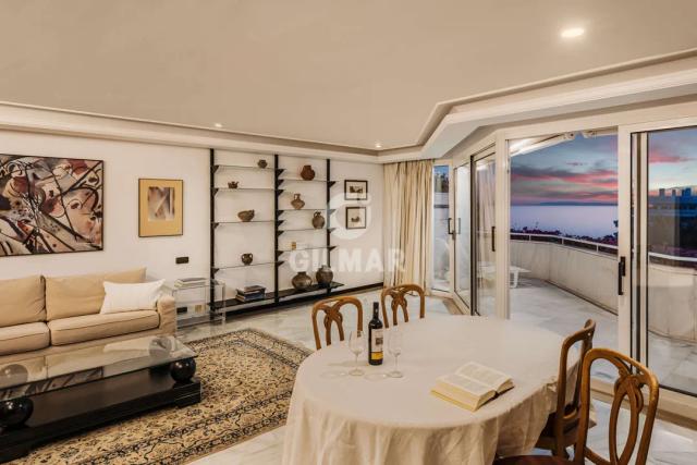 Imagen 4 de Exclusive Apartment Facing the Sea in Marbella