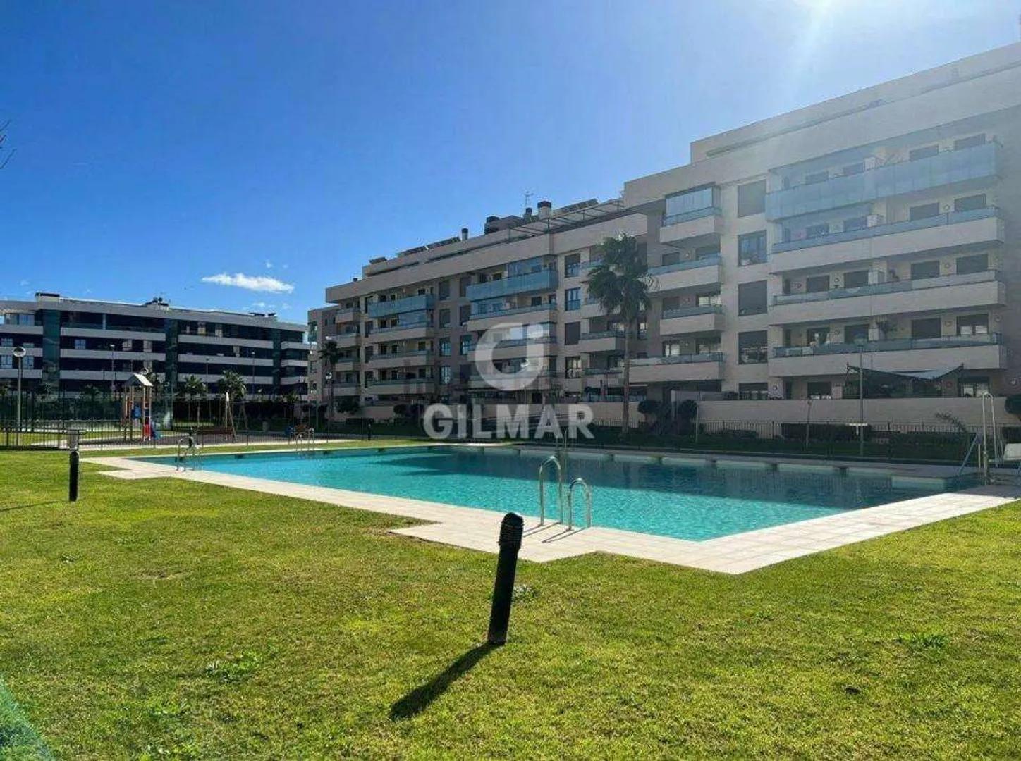 Spectacular apartment with sea views in Los Álamos, Torremolinos