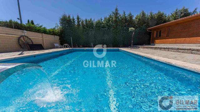 Imagen 2 de Exclusive Triplex Chalet in Valdemarín