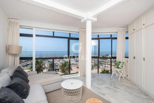 Imagen 3 de Spectacular Penthouse with 3 Bedrooms and Sea Views in the Center of Marbella