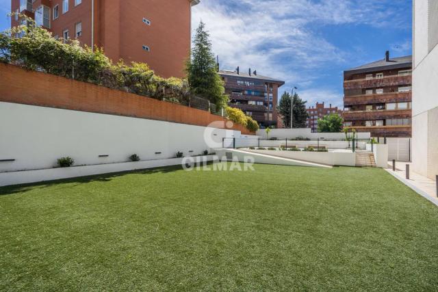 Imagen 2 de Exclusive duplex with pool and gym in Conde Orgaz