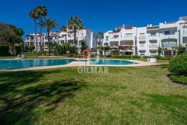 Imagen 5 de Luxury Penthouse with Solarium and Views in Estepona