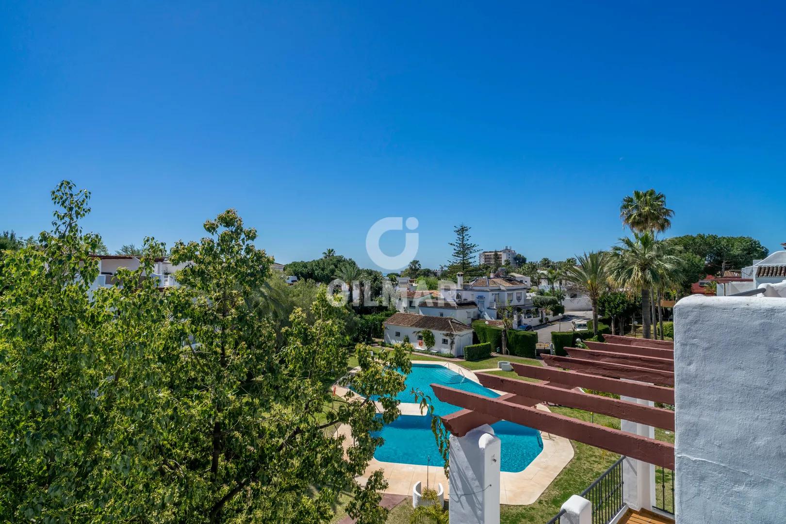 Luxury Penthouse with Solarium and Views in Estepona