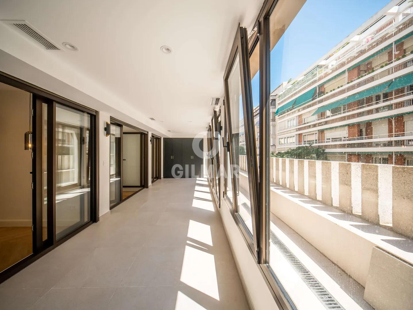 Lujoso Ático con Terraza en Castelló, Barrio de Salamanca