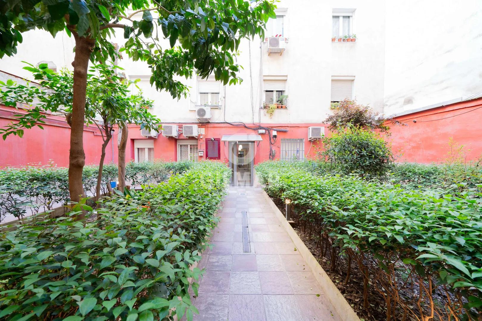 Acogedor piso con jardín en el corazón de Malasaña