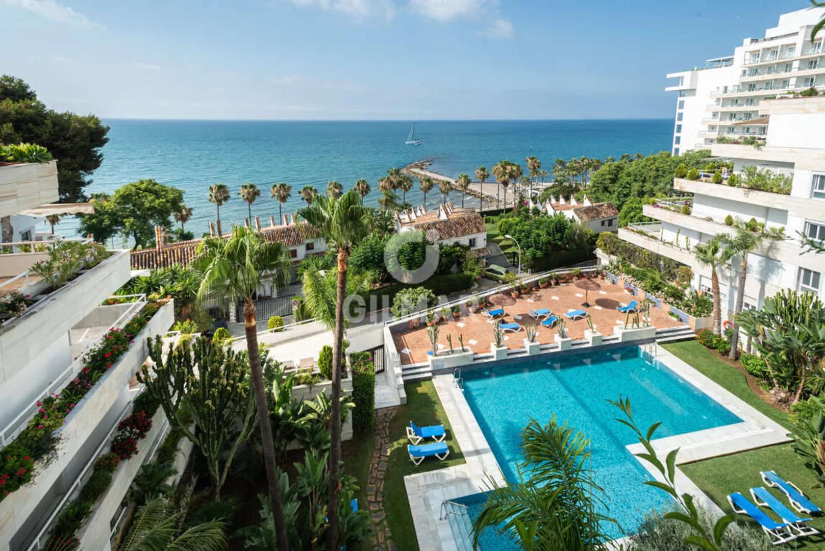 Exclusive Frontline Beach Apartment in Marbella